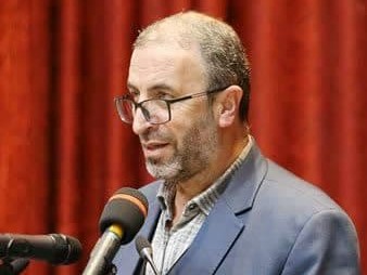 استاد ادبیات دانشگاه تبریز